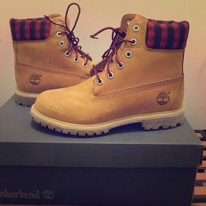 Timberland boots. Waterproof. Women’s